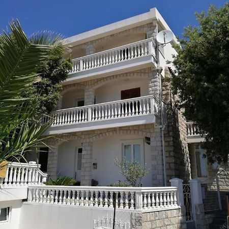 Apartmani Luksic Sutomore Eksteriør billede