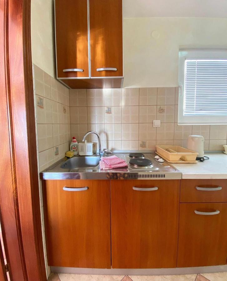 Apartmani Luksic Sutomore Eksteriør billede